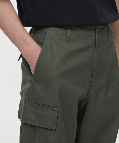 MUSINSA STANDARD（ムシンサスタンダード）の「コットンパラシュートカーゴパンツ[カーキ]（スウェットパンツ・メンズ・その他・29/30/31/33/26/27/28/40/38/42/36/34/32）」の4枚目の写真