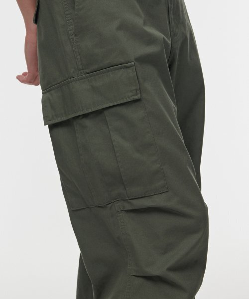 MUSINSA STANDARD（ムシンサスタンダード）の「コットンパラシュートカーゴパンツ[カーキ]（スウェットパンツ・メンズ・その他・29/30/31/33/26/27/28/40/38/42/36/34/32）」の6枚目の写真