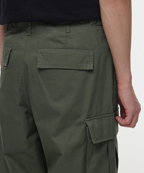 MUSINSA STANDARD（ムシンサスタンダード）の「コットンパラシュートカーゴパンツ[カーキ]（スウェットパンツ・メンズ・その他・29/30/31/33/26/27/28/40/38/42/36/34/32）」の7枚目の写真