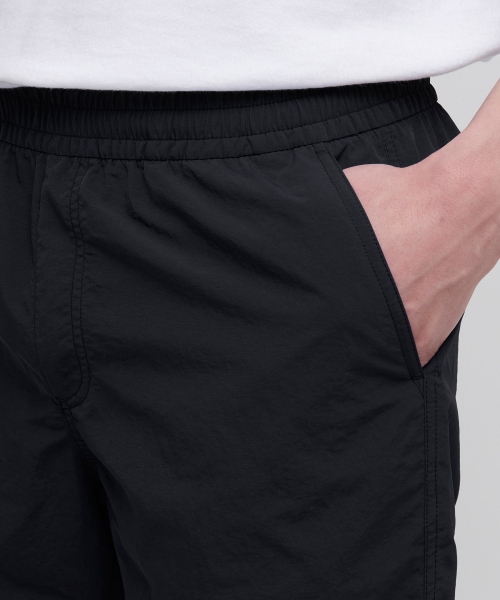 MUSINSA STANDARD（ムシンサスタンダード）の「ナイロンバンディングショーツ_5.5インチ [ブラック]（その他パンツ・メンズ・その他・32/30/26/28/36/34）」の4枚目の写真