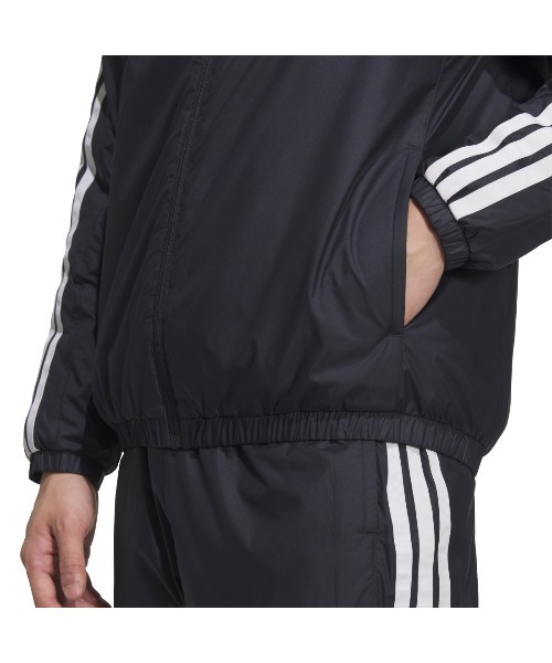 adidas（アディダス）の「アディダス adidas スリーストライプスルーズフィット中わた入りウインドジャケット（ダウンジャケット/コート・メンズ・ブラック/ネイビー・S/M/L/LL/3L）」の9枚目の写真