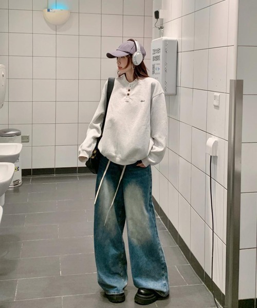 Ressaca（レサーカ）の「オーバーサイズワンポイント刺繍ロゴヘンリーネックスウェット（スウェット・メンズ・チャコール/オフホワイト・L/M/XL）」の8枚目の写真