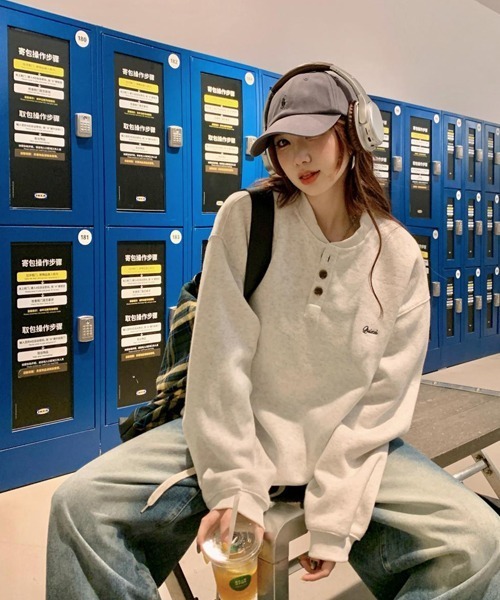 Ressaca（レサーカ）の「オーバーサイズワンポイント刺繍ロゴヘンリーネックスウェット（スウェット・メンズ・チャコール/オフホワイト・L/M/XL）」の10枚目の写真