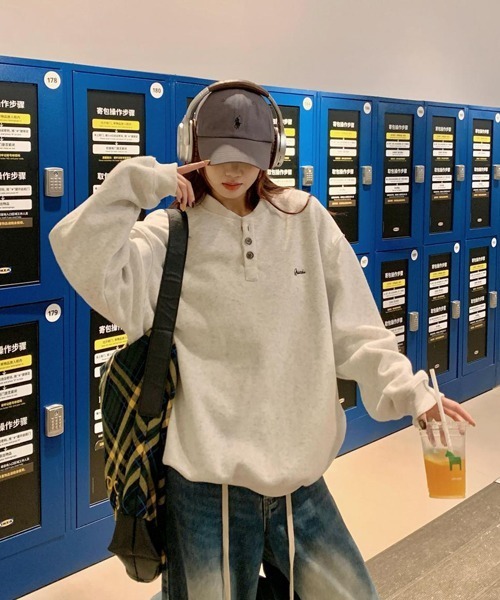 Ressaca（レサーカ）の「オーバーサイズワンポイント刺繍ロゴヘンリーネックスウェット（スウェット・メンズ・チャコール/オフホワイト・L/M/XL）」の11枚目の写真