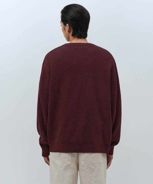 MUSINSA STANDARD（ムシンサスタンダード）の「[ビクトリアウール] ミニマルリブクルーネックニット [バーガンディ]（ニット/セーター・メンズ・その他・LARGE/X-LARGE/XX-LARGE/MEDIUM/SMALL）」の3枚目の写真