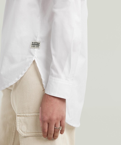 G-STAR（ジースター）の「【UNISEX】Clean BF Shirt/ユニセックスオーバーサイズロングクリーンシャツ（シャツ/ブラウス・レディース・ホワイト・SMALL/MEDIUM）」の5枚目の写真