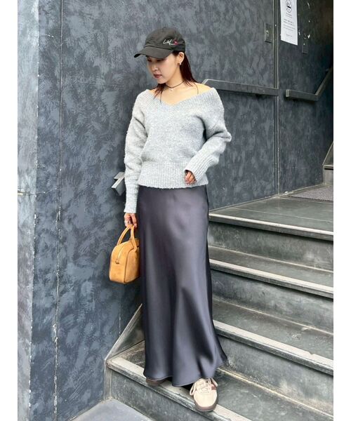 LAGUNAMOON(ラグナムーン)の「バイヤスサテンナロースカート(スカート・レディース・アイボリー/チャコールグレー・SMALL/MEDIUM)」の18枚目の写真