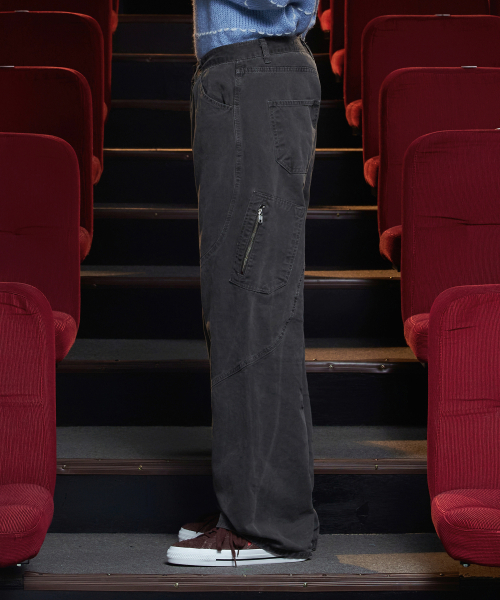 UNALLOYED(アナロイド)の「ダイダジッパーカーゴパンツ / チャコール(その他パンツ・レディース・その他・SMALL/MEDIUM/LARGE)」の3枚目の写真