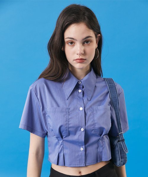 KOLEAT（コレット）の「レディース クーリングエアリークロップスリム半袖シャツ [DENIM_PURPLE]（シャツ/ブラウス・レディース・その他・FREE）」の2枚目の写真