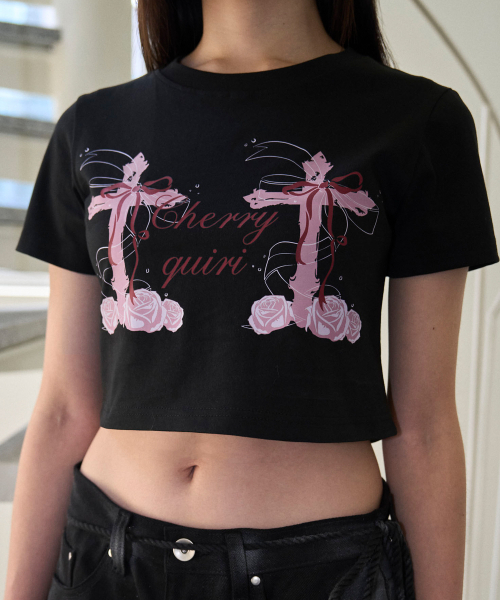 CHERRYQUIRI(チェリーキュリー)の「cross roses tee - black(Tシャツ/カットソー・レディース・その他・FREE)」の3枚目の写真