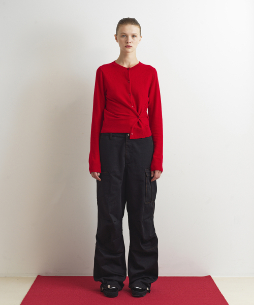 AOPT(アオプト)の「TWO WAY BUTTON CARDIGAN - RED(カーディガン/ボレロ・レディース・その他・SMALL)」の3枚目の写真