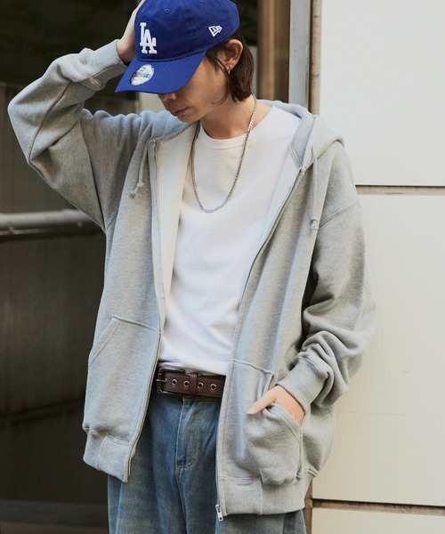 ROOPTOKYO（ループトウキョウ）の「オーバーサイズ 無地 裏毛 ユニセックス フーディ ジップパーカー 中肉厚生地（パーカー・メンズ・ホワイト/ブラック/グレー/アッシュグレー/ネイビー/ライトブルー/レッド/バーガンディー・S/M/L/XL）」の5枚目の写真