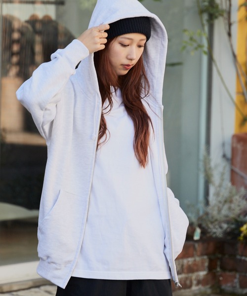 ROOPTOKYO（ループトウキョウ）の「オーバーサイズ 無地 裏毛 ユニセックス フーディ ジップパーカー 中肉厚生地（パーカー・メンズ・ホワイト/ブラック/グレー/アッシュグレー/ネイビー/ライトブルー/レッド/バーガンディー・S/M/L/XL）」の4枚目の写真