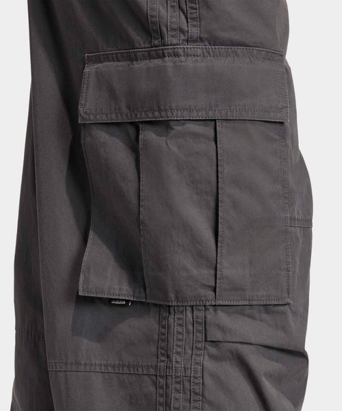 adidas（アディダス）の「CARGO PANTS / アディダスオリジナルス adidas Originals（その他パンツ・メンズ・ベージュ/グレー・28inch/29inch/30inch/31inch/32inch/33inch/34inch/35inch/36inch）」の4枚目の写真