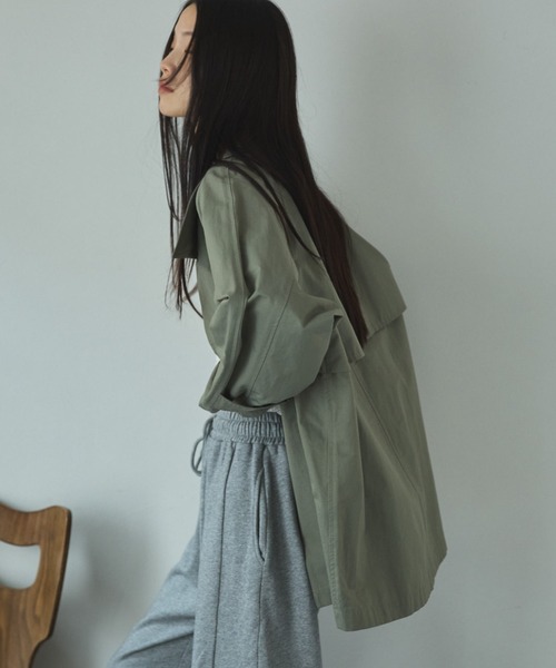 Doux archives（ドゥアルシーヴ）の「【26SS先行予約】ミドルトレンチコート（トレンチコート・レディース・カーキ/ベージュ/ネイビー・FREE）」の5枚目の写真