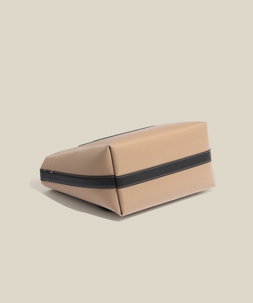 E'POR（エポール）の「【E'POR】BOAT BAG Medium/撥水・軽量・26SS新色（トートバッグ・レディース・ベージュ/ブラック/グレー・FREE）」の9枚目の写真