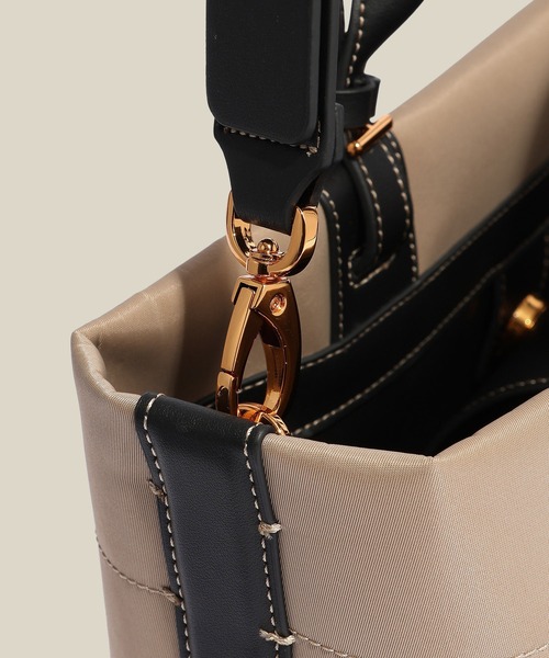 E'POR（エポール）の「【E'POR】BOAT BAG Medium/撥水・軽量・26SS新色（トートバッグ・レディース・ベージュ/ブラック/グレー・FREE）」の6枚目の写真