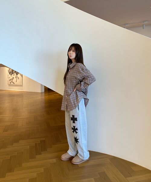 mydeepbluememories（マイディープブルーメモリーズ）の「(PT)THREE LOGO SWEAT PANTS (GREY)（スウェットパンツ・レディース・グレー・FREE）」の8枚目の写真