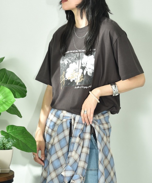 INTERPLANET（インタープラネット）の「フォトプリント＆刺繍ロゴＴシャツ（Tシャツ/カットソー・レディース・チャコールグレー/オフホワイト/ライトベージュ・FREE）」の9枚目の写真