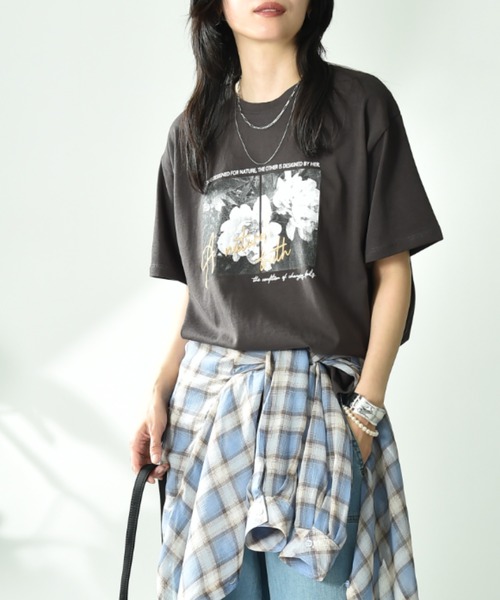 INTERPLANET（インタープラネット）の「フォトプリント＆刺繍ロゴＴシャツ（Tシャツ/カットソー・レディース・チャコールグレー/オフホワイト/ライトベージュ・FREE）」の22枚目の写真