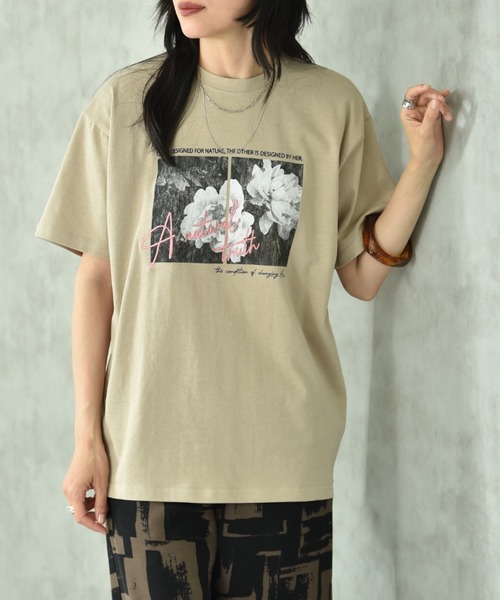INTERPLANET（インタープラネット）の「フォトプリント＆刺繍ロゴＴシャツ（Tシャツ/カットソー・レディース・チャコールグレー/オフホワイト/ライトベージュ・FREE）」の12枚目の写真