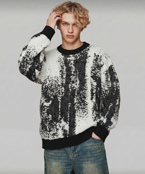 VIBGYOR（ヴィブジョー）の「【IZU】 アブストラクトジャガード ニットセーター（ニット/セーター・メンズ・ホワイト・FREE）」の5枚目の写真