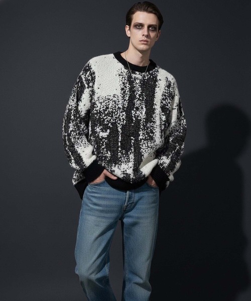 VIBGYOR（ヴィブジョー）の「【IZU】 アブストラクトジャガード ニットセーター（ニット/セーター・メンズ・ホワイト・FREE）」の3枚目の写真