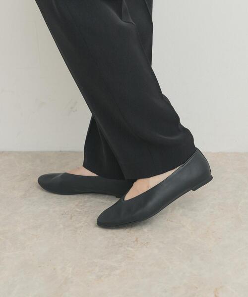 URBAN RESEARCH DOORS（アーバンリサーチドアーズ）の「Vカットパンプス（パンプス・レディース・グレー系その他/ブラック/シルバー・38/36/37）」の8枚目の写真