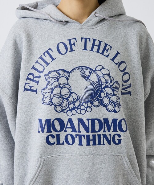 FRUIT OF THE LOOM(フルーツオブザルーム)の「MOANDMO × FRUIT OF THE LOOM HOODIE SWEAT/フーディープルオーバースウェット(パーカー・メンズ・ネイビー/ブラック/グレー・XL/L/M)」の11枚目の写真