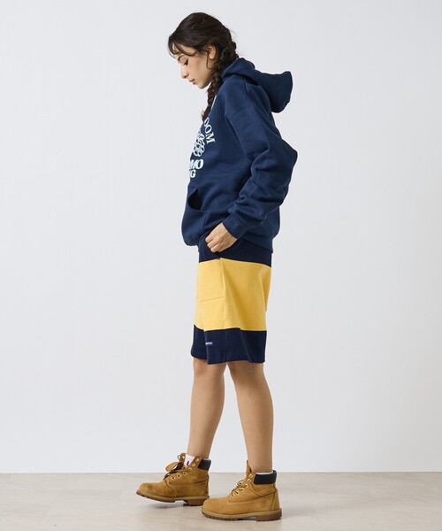 FRUIT OF THE LOOM(フルーツオブザルーム)の「MOANDMO × FRUIT OF THE LOOM HOODIE SWEAT/フーディープルオーバースウェット(パーカー・メンズ・ネイビー/ブラック/グレー・XL/L/M)」の14枚目の写真