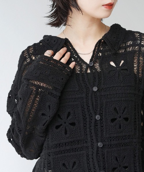 Yeoun(ヨウン)の「フラワーモチーフクロシェ編みカーディガン(カーディガン/ボレロ・レディース・ブラック/ホワイト系・M)」の14枚目の写真