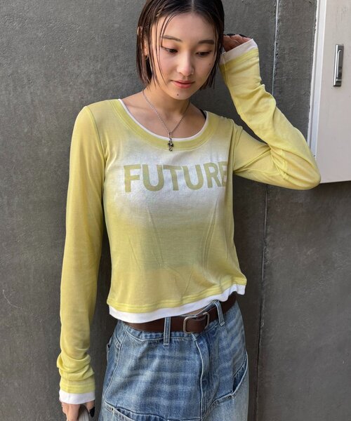 WHO'S WHO gallery(フーズフーギャラリー)の「スプレーロゴレイヤードシアートップス(Tシャツ/カットソー・レディース・ブラック/グレー/ネイビー/イエロー/ホワイト・FREE)」の9枚目の写真