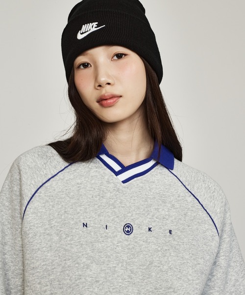 NIKE(ナイキ)の「ナイキ スポーツウェア フェニックス フリース ウィメンズ オーバーサイズド グラフィック ポロトップス / Nike Sportswear Phoenix Fleece Women's Oversized Graphic Polo Top IF0257-043 Pure Platinum(ポロシャツ・レディース・プラチナム・XL/XS/S/M/L)」の6枚目の写真