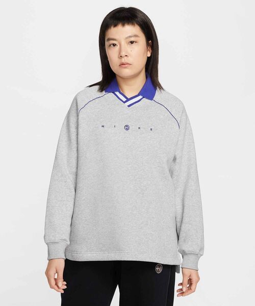 NIKE(ナイキ)の「ナイキ スポーツウェア フェニックス フリース ウィメンズ オーバーサイズド グラフィック ポロトップス / Nike Sportswear Phoenix Fleece Women's Oversized Graphic Polo Top IF0257-043 Pure Platinum(ポロシャツ・レディース・プラチナム・XL/XS/S/M/L)」の8枚目の写真