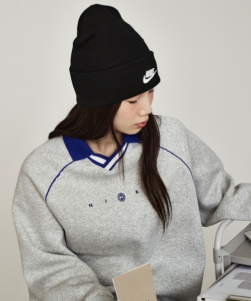 NIKE(ナイキ)の「ナイキ スポーツウェア フェニックス フリース ウィメンズ オーバーサイズド グラフィック ポロトップス / Nike Sportswear Phoenix Fleece Women's Oversized Graphic Polo Top IF0257-043 Pure Platinum(ポロシャツ・レディース・プラチナム・XL/XS/S/M/L)」の7枚目の写真
