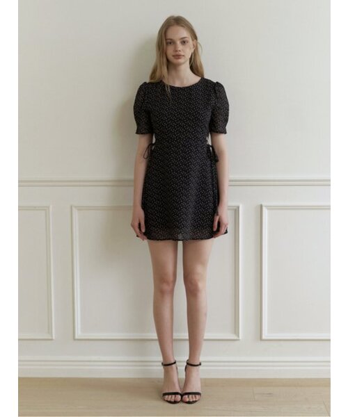 KINDABABY(カインダベイビー)の「Breeze ribbon mini dress - black(ワンピース・レディース・ブラック・FREE)」の2枚目の写真