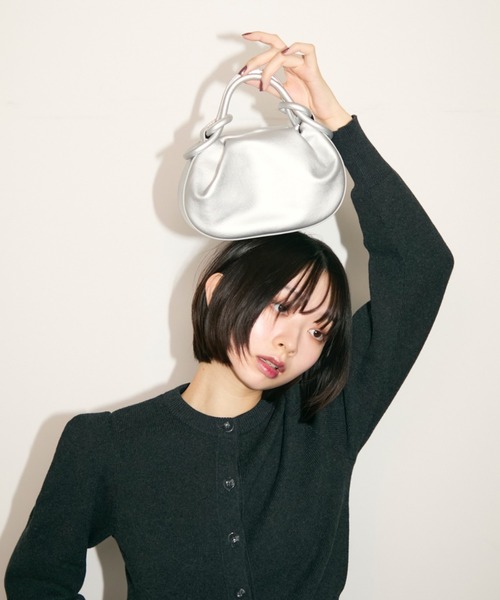 TONER(トナー)の「2WAYノットカーブハンドバッグ/ショルダーバッグ/ロゴプレート付き(ショルダーバッグ・レディース・シルバー/ブラック/ブラウン・FREE)」の3枚目の写真