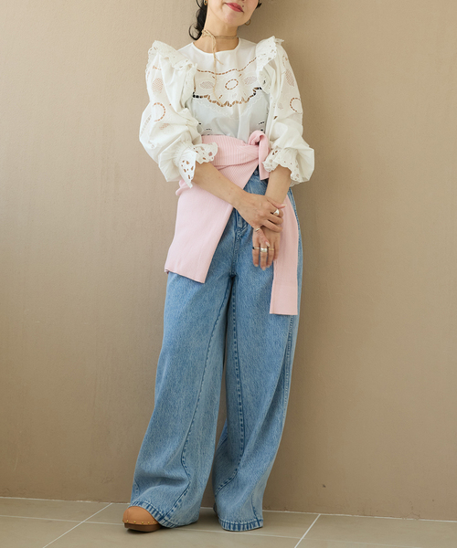 IENA LA BOUCLE(イエナラブークル)の「IENA LA BOUCLE カットワークブロードブラウス(シャツ/ブラウス・レディース・ホワイト・FREE)」の2枚目の写真