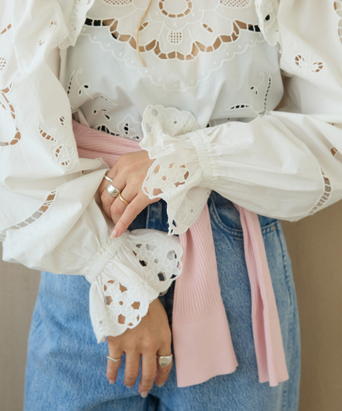 IENA LA BOUCLE(イエナラブークル)の「IENA LA BOUCLE カットワークブロードブラウス(シャツ/ブラウス・レディース・ホワイト・FREE)」の8枚目の写真