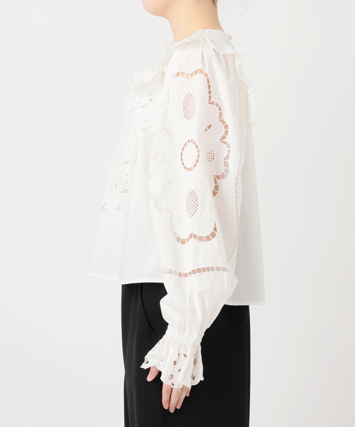 IENA LA BOUCLE(イエナラブークル)の「IENA LA BOUCLE カットワークブロードブラウス(シャツ/ブラウス・レディース・ホワイト・FREE)」の14枚目の写真