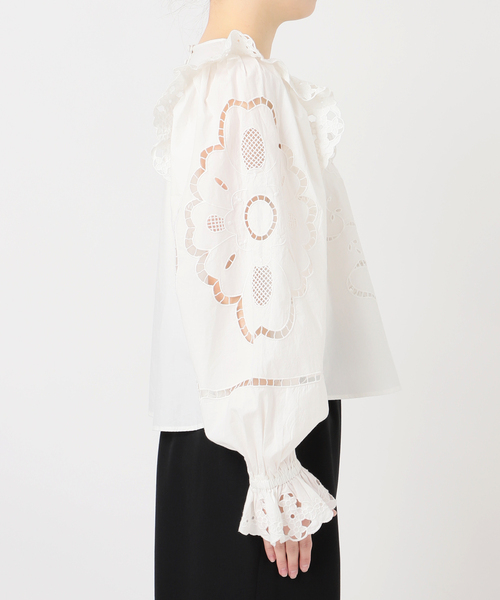 IENA LA BOUCLE(イエナラブークル)の「IENA LA BOUCLE カットワークブロードブラウス(シャツ/ブラウス・レディース・ホワイト・FREE)」の16枚目の写真