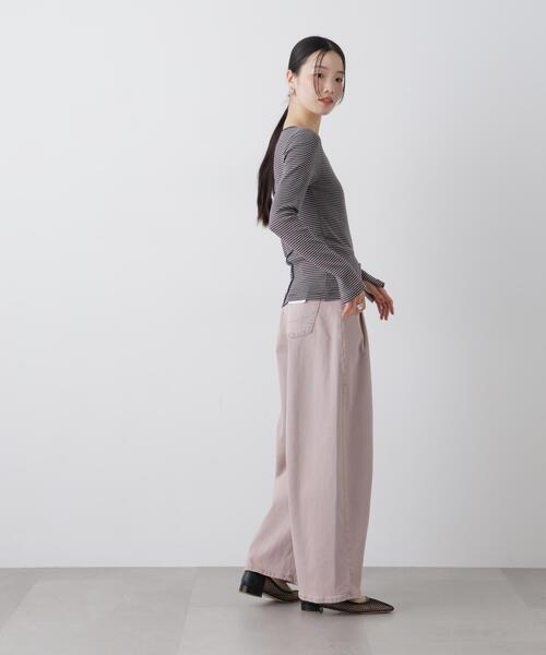 SOMETHING(サムシング)の「SOMETHING/HANA TUCK CURVE TAPERED(デニムパンツ・レディース・ブルー/ピンク/ダークブルー・S/XS/M)」の12枚目の写真