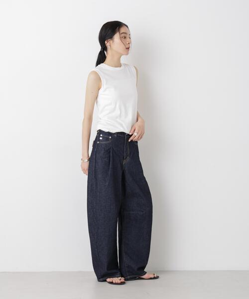 SOMETHING(サムシング)の「SOMETHING/HANA TUCK CURVE TAPERED(デニムパンツ・レディース・ブルー/ピンク/ダークブルー・S/XS/M)」の5枚目の写真