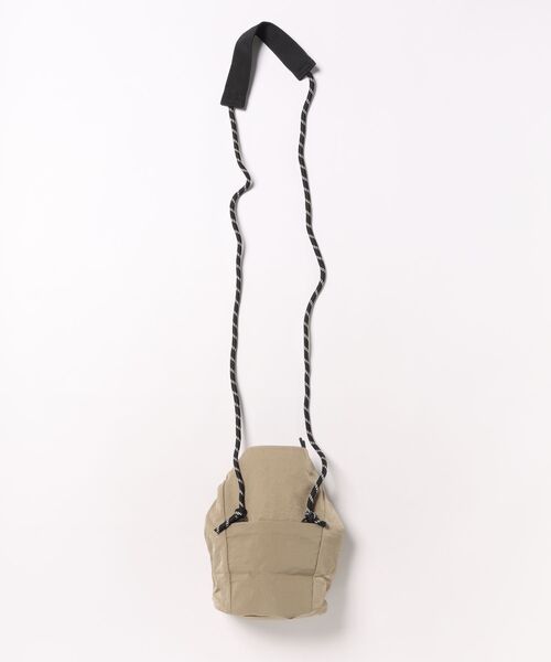 florist（フローリスト）の「【メンズ・レディース兼用】コードストラップミニショルダーバッグ（ショルダーバッグ・レディース・ベージュ/ダークグレー/ライトグレー/ブラック/オレンジ・FREE）」の6枚目の写真