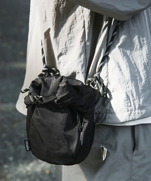 florist（フローリスト）の「【メンズ・レディース兼用】コードストラップミニショルダーバッグ（ショルダーバッグ・レディース・ベージュ/ダークグレー/ライトグレー/ブラック/オレンジ・FREE）」の13枚目の写真