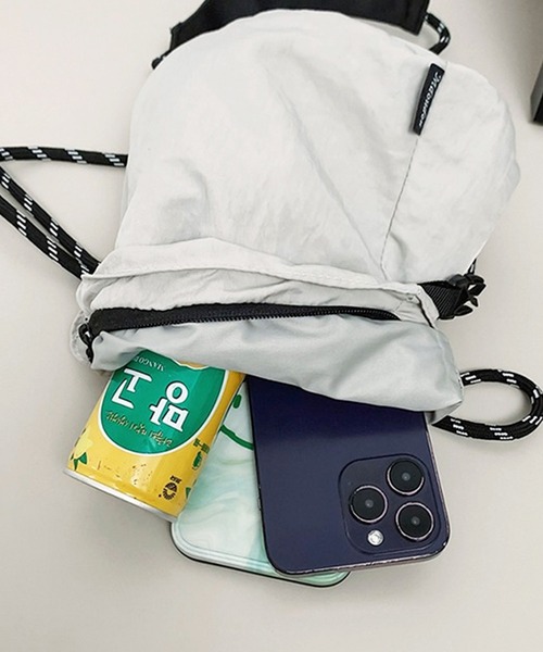 florist（フローリスト）の「【メンズ・レディース兼用】コードストラップミニショルダーバッグ（ショルダーバッグ・レディース・ベージュ/ダークグレー/ライトグレー/ブラック/オレンジ・FREE）」の21枚目の写真