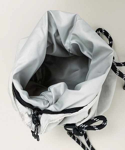 florist（フローリスト）の「【メンズ・レディース兼用】コードストラップミニショルダーバッグ（ショルダーバッグ・レディース・ベージュ/ダークグレー/ライトグレー/ブラック/オレンジ・FREE）」の20枚目の写真