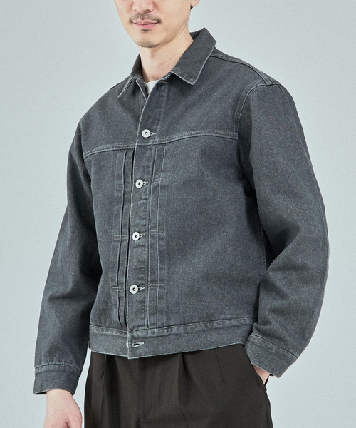 EDIFICE(エディフィス)の「COLOR DENIM トラッカージャケット(デニムジャケット・メンズ・ブラウン/ネイビー/チャコールグレー・LARGE/MEDIUM/SMALL)」の1枚目の写真