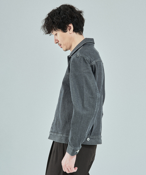 EDIFICE(エディフィス)の「COLOR DENIM トラッカージャケット(デニムジャケット・メンズ・ブラウン/ネイビー/チャコールグレー・LARGE/MEDIUM/SMALL)」の9枚目の写真