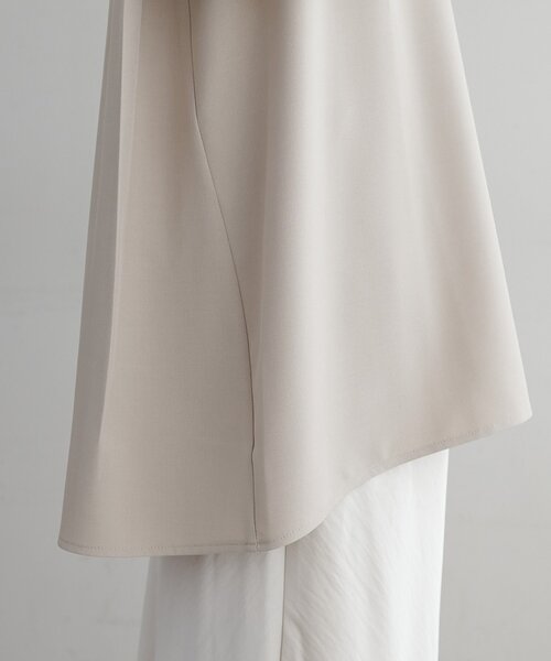 DISCOAT（ディスコート）の「【Noka】裾ラウンド深Vベスト（ベスト・レディース・グレイッシュベージュ/ライトベージュ/チャコールグレー・FREE）」の19枚目の写真